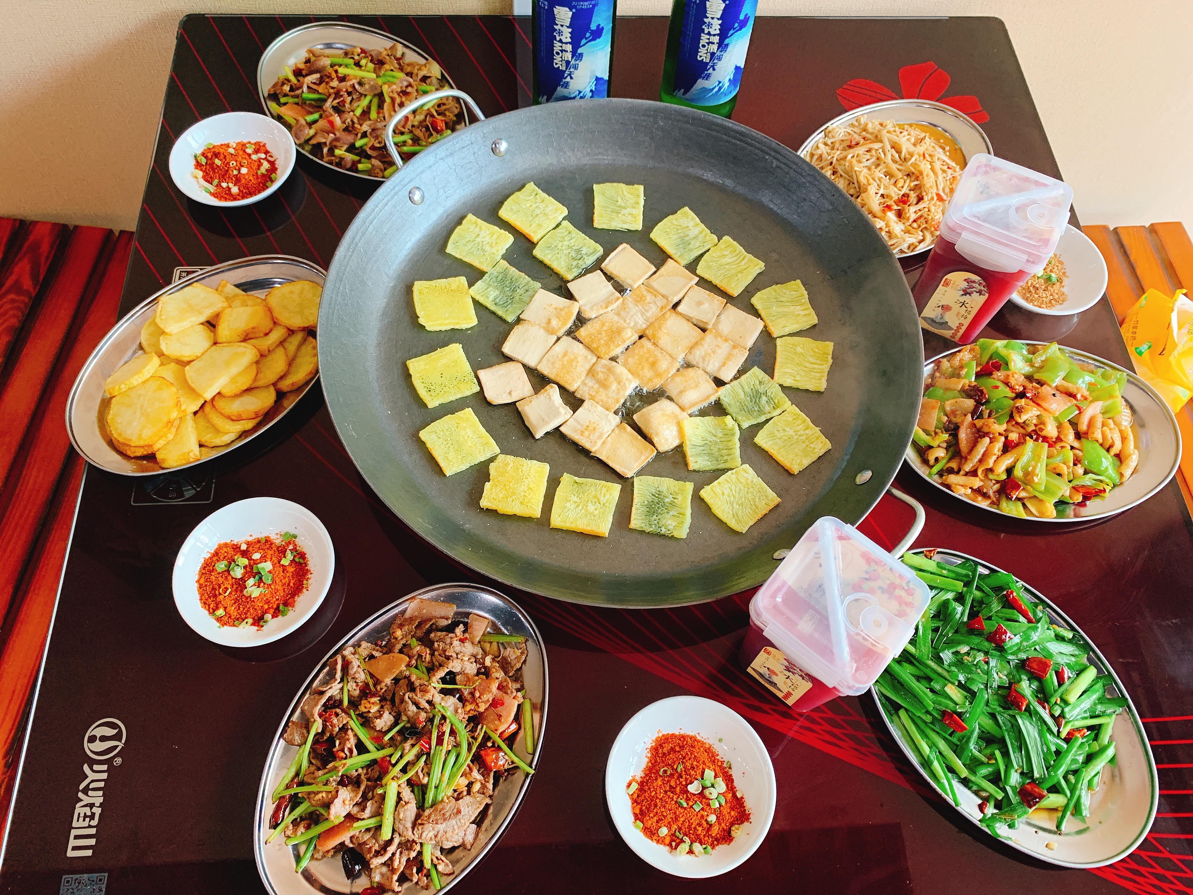 贵州特色美食小吃有哪些(贵州特色美食小吃有哪些名字)
