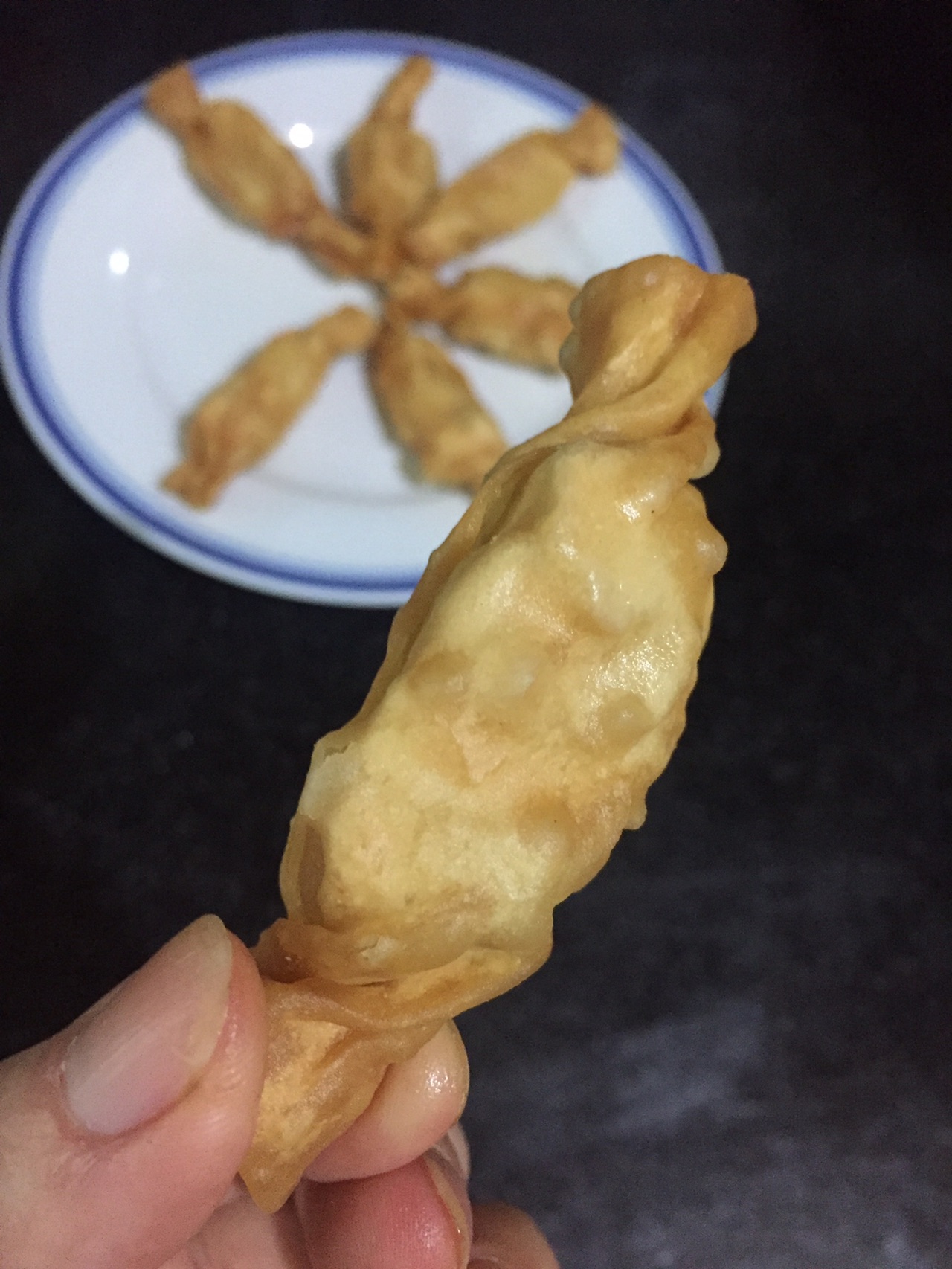 弟弟小吃香蕉能长长吗(弟弟喜欢吃香蕉用英语怎么说)
