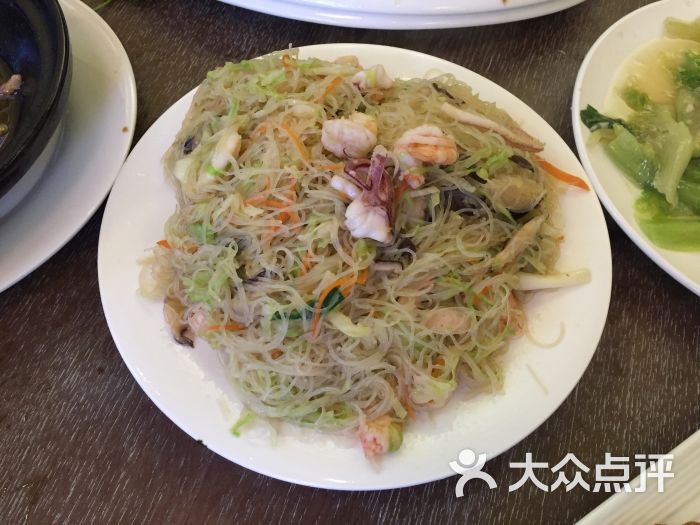 炒海鲜米粉的做法大全(海鲜炒粉的做法大全图片)