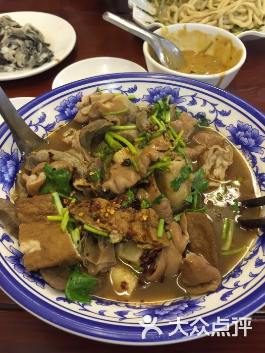 东华门附近美食(东华门附近西餐厅)