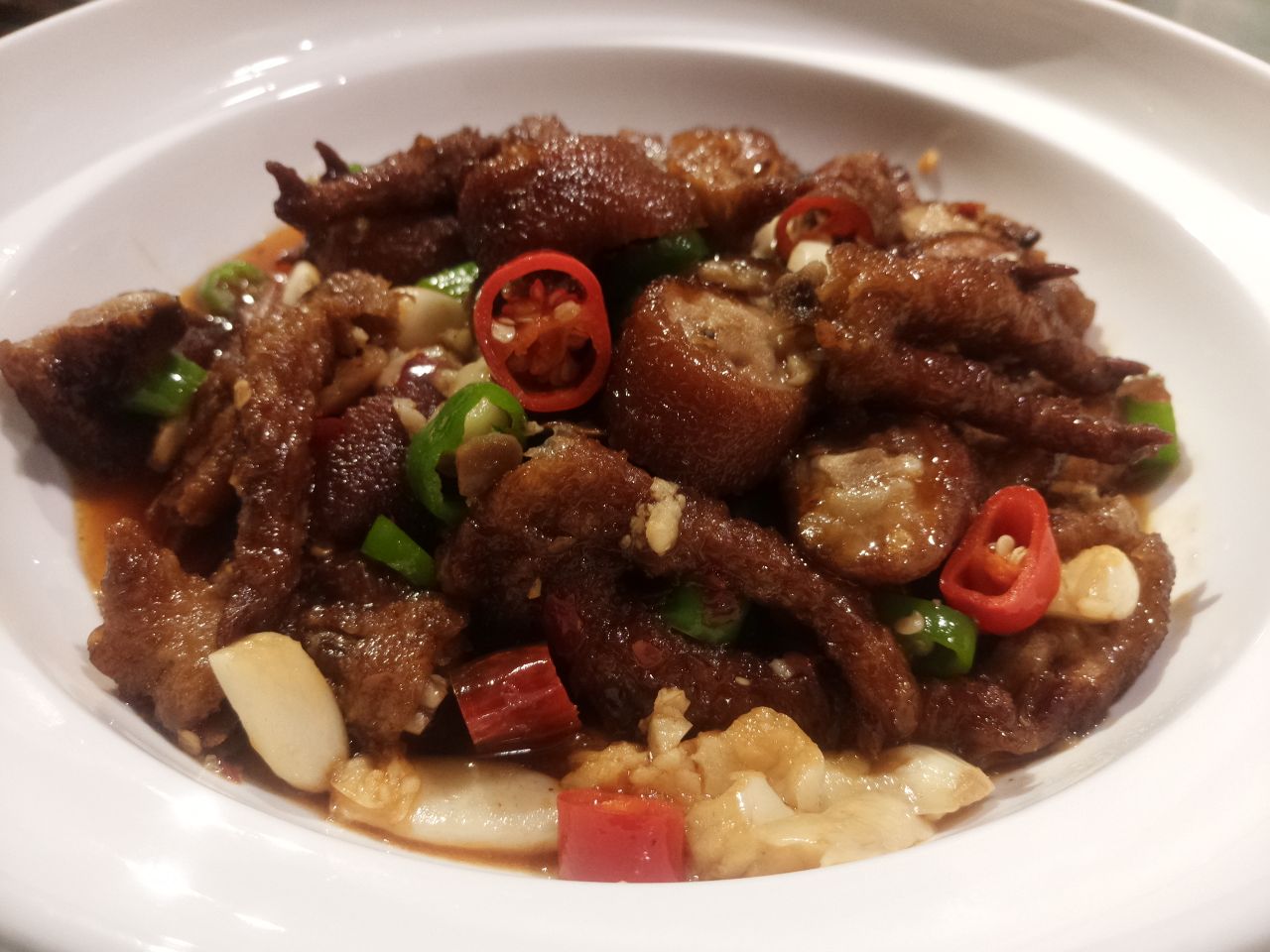 湘菜馆怎样才能吸引客人(湘菜馆怎样才能吸引客人呢)