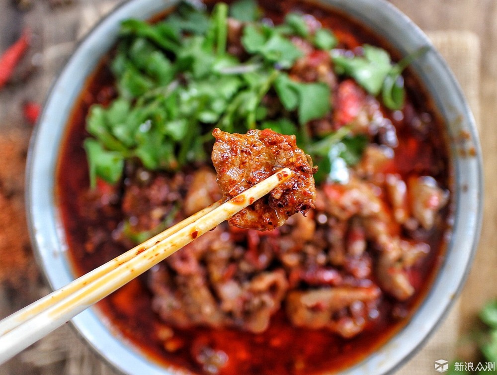 川味水煮牛肉怎么做好吃又嫩(川味水煮牛肉怎么做好吃又嫩视频)