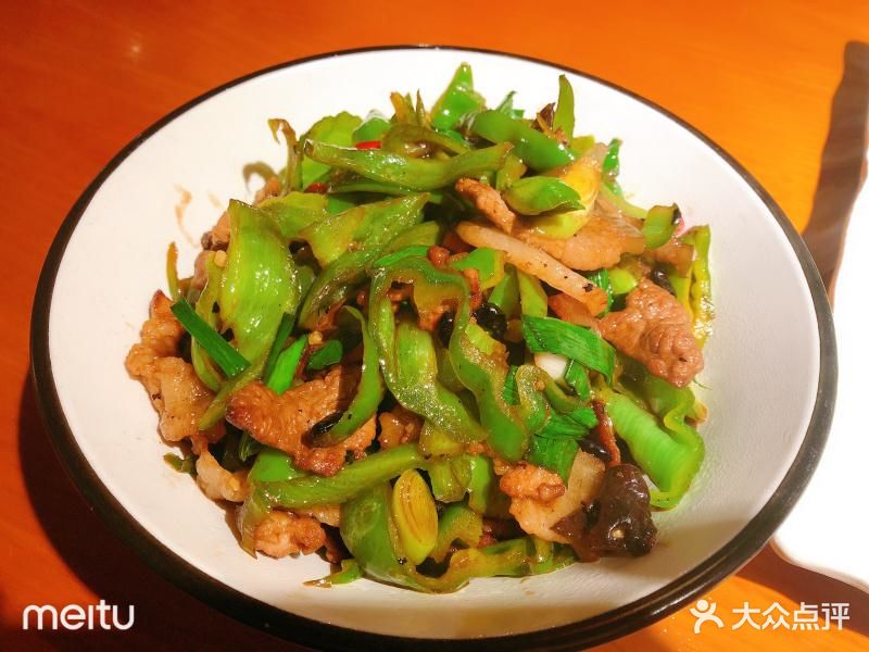 关于完美湘遇地标湘菜小炒的信息