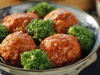 川菜狮子头(川菜狮子头怎么做)