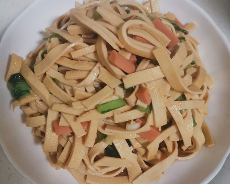 豆腐皮的简单做法大全(豆腐皮的简单做法大全图片)