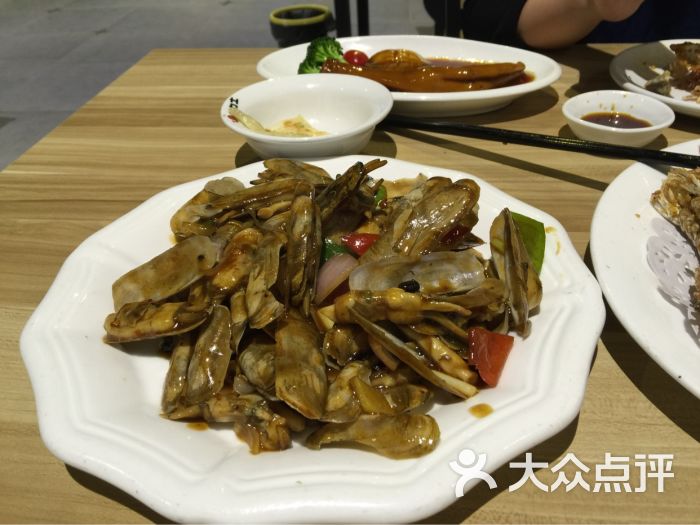 大世界附近的美食(定州大世界附近美食)