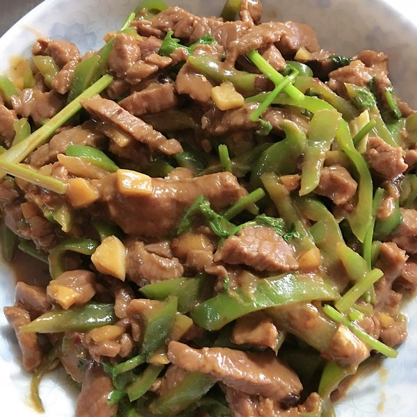 青椒牛柳的做法大全家常菜(青椒牛柳的做法大全家常菜窍门)