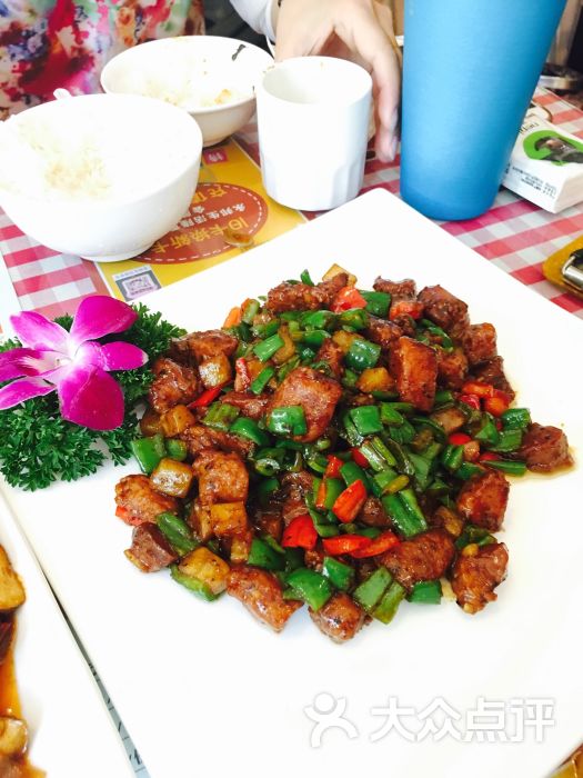 赤壁特色美食推荐(湖北赤壁的特产吃的有哪些)