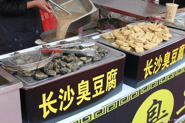 摆摊做什么小吃利润最高(摆摊卖什么小吃好卖又赚钱)