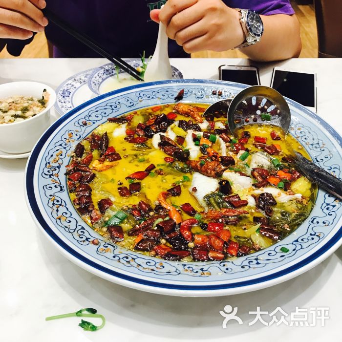 沸腾鱼乡川菜馆(沸腾鱼乡是连锁店吗)