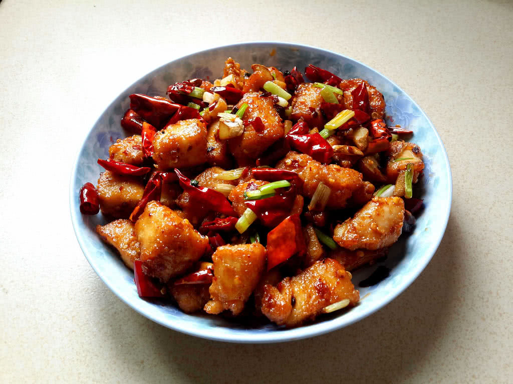 鸡肉炒什么菜谱大全(鸡肉炒什么菜谱大全好吃)
