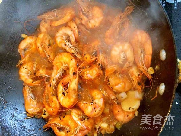 好烧虾的做法大全(烧虾怎么烧好吃又营养)
