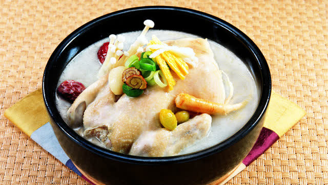 菌类食谱(菌类菜品做法大全名字和图片)
